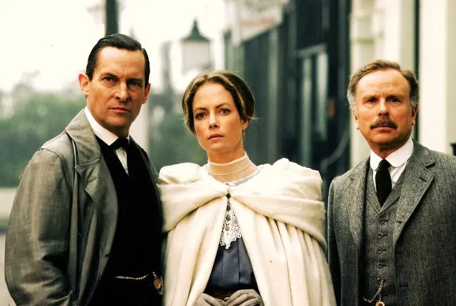 英剧《福尔摩斯历险记》1-7季中英字幕高清1984完整版插图 英剧《福尔摩斯历险记》1-7季中英字幕高清1984完整版