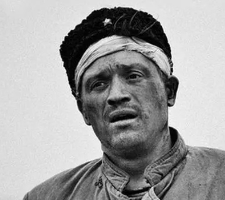 俄剧《黑色夹克》[动作/战争][中文字幕/全4集8.73G][百度网盘]