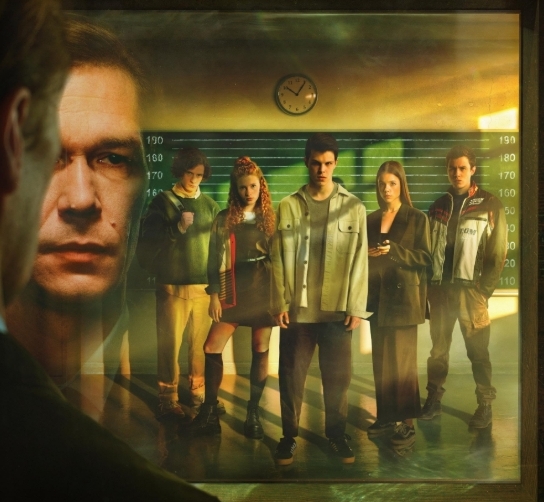 俄剧《蝉》[2023][超清中字/8集全10.36G][百度网盘]