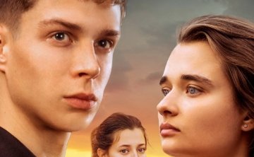 俄罗斯电影《14+初恋的故事》中文字幕完整版